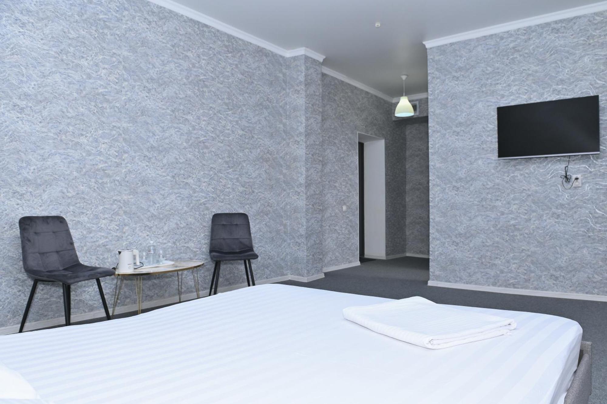 Hotel Fresh Aktobé Extérieur photo